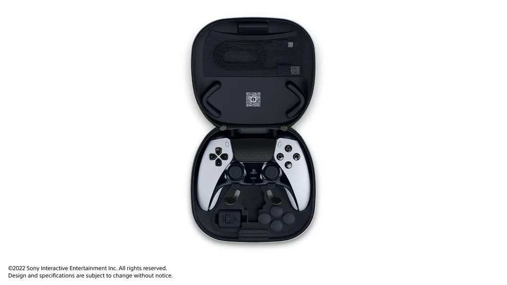 New_DS_E_case.jpg (60 KB)