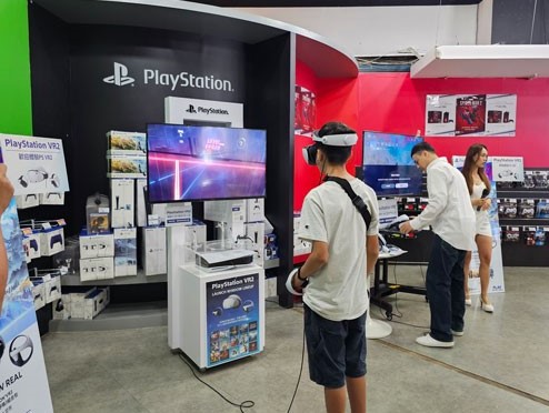 PSVR2-PX-2.jpg (89 KB)
