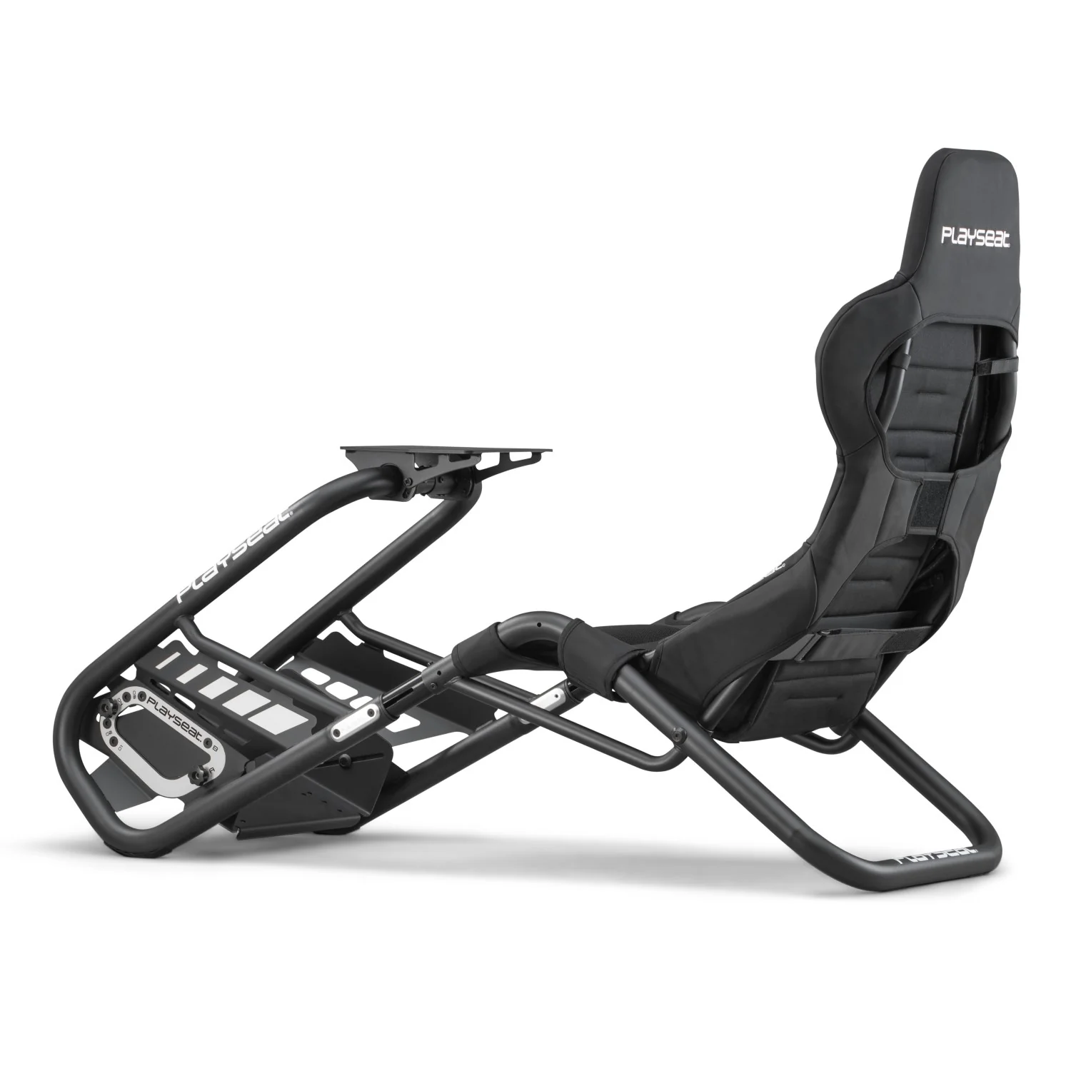playseat-trophy-black-direct-drive-simulator-back-angle-view.webp (55 KB)