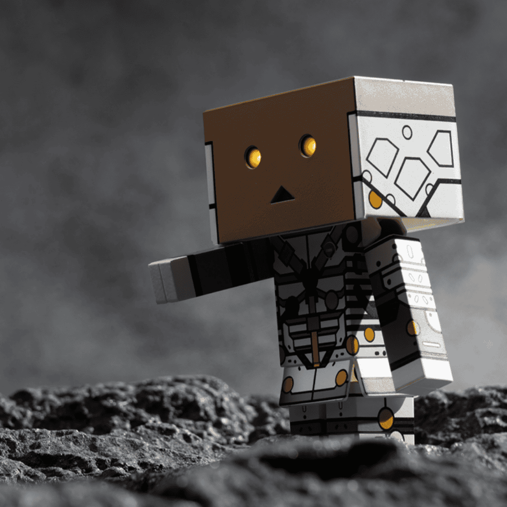 Revoltech Danboard 紙盒人阿楞 Mini Ludens