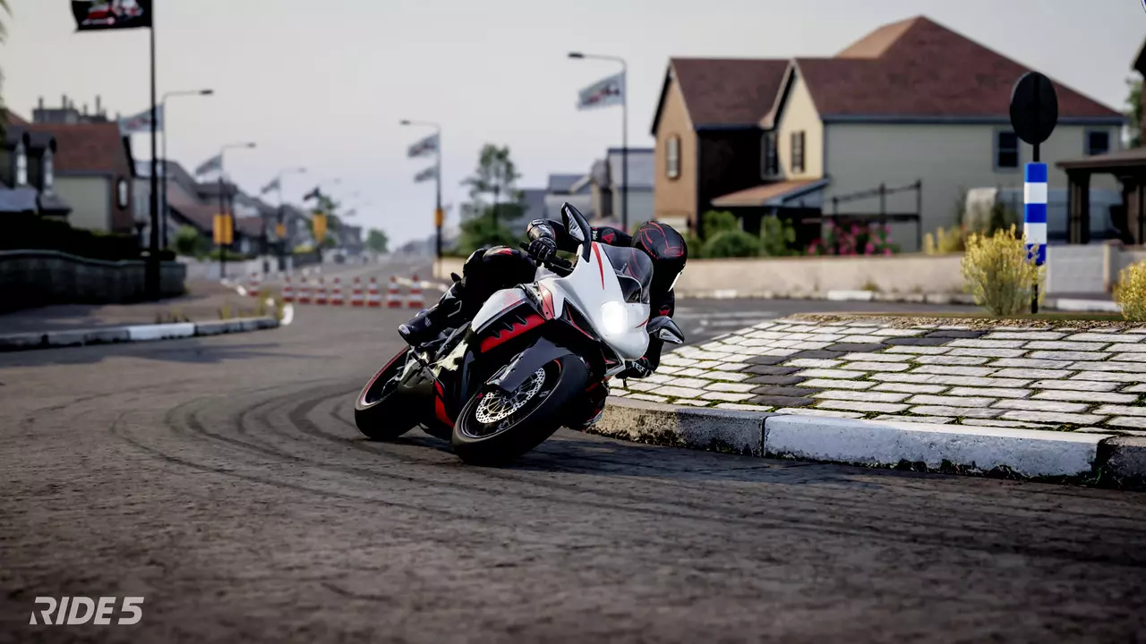 PS5_Ride_5_2.webp (74 KB)